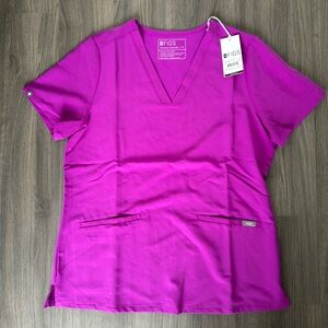 Figs Casma Three Pocket Scrub Top Size M